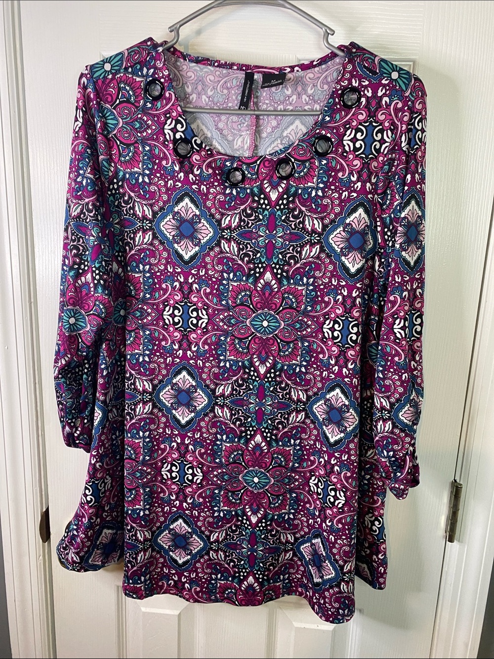 new directions Purple and Teal Patterned Button-Accent Tunic Size Medium.